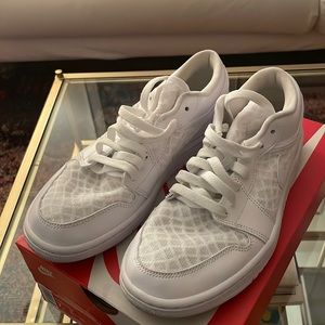 Jordan 1 Low Breathe